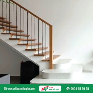 Cầu thang sắt NTP004