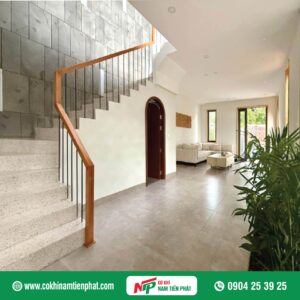 Cầu thang sắt TVG NTP008
