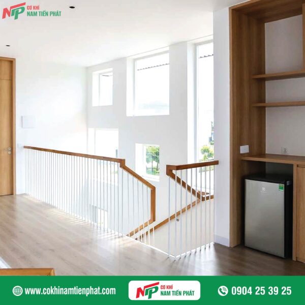 Cầu thang sắt TVG NTP010