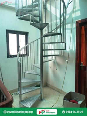 Cầu thang xoắn ốc inox