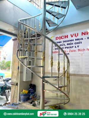 Cầu thang xoắn ốc inox đẹp