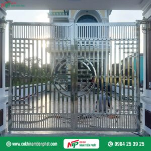 Cửa cổng inox NTP011