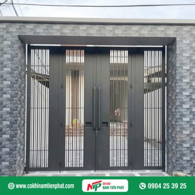 Mẫu cửa cổng sắt 4 cánh đẹp