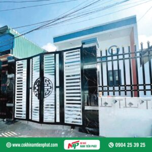 Cửa cổng sắt NTP011