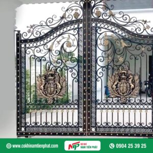 Cửa cổng sắt mỹ thuật đẹp
