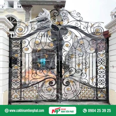 Cửa cổng sắt mỹ thuật đẹp