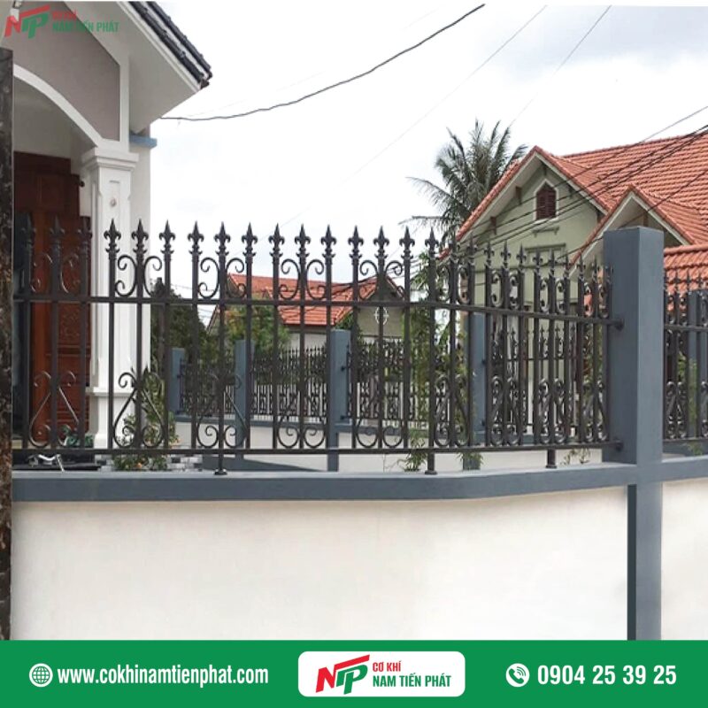Hàng rào sắt NTP012 | Cơ Khí Nam Tiến Phát