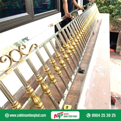 Giới thiệu lan can inox bông vàng