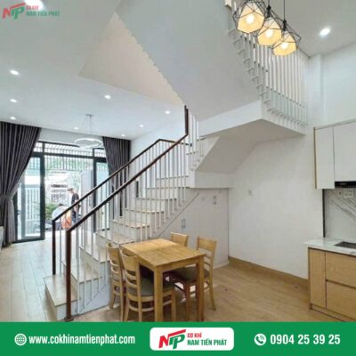 Mẫu cầu thang sắt tay vịn gỗ đẹp