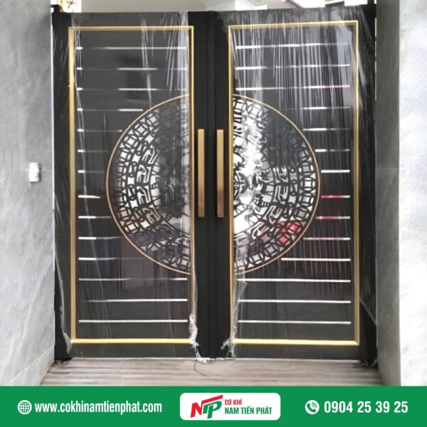 Cửa cổng CNC 2 cánh đẹp