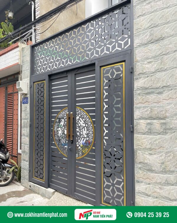 Cửa cổng lùa CNC