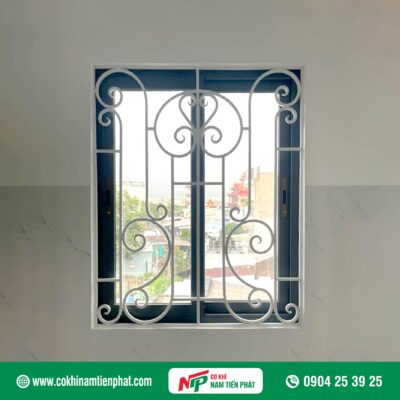 Khung bảo vệ cửa sổ sắt mỹ thuật TP. HCM