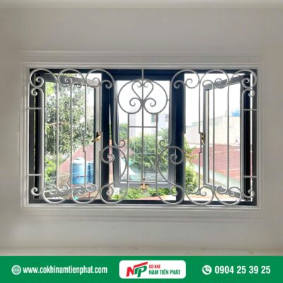 Khung bảo vệ cửa sổ sắt mỹ thuật TP. HCM