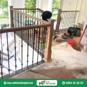 Cầu thang sắt TVG NTP002