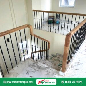 Cầu thang sắt TVG NTP002