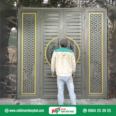 Cửa cổng CNC Trống Đồng 4 cánh